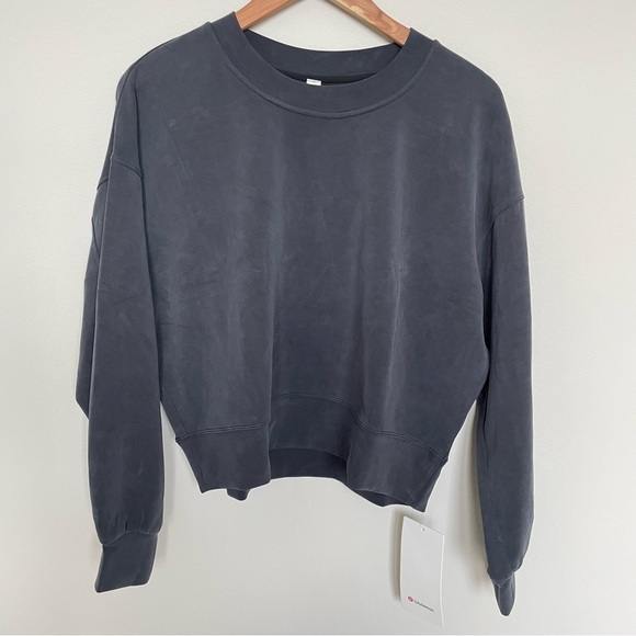 NWT Lululemon Perfectly Oversized Cropped Crew *Softstreme Black Size 8 - Picture 1 of 10